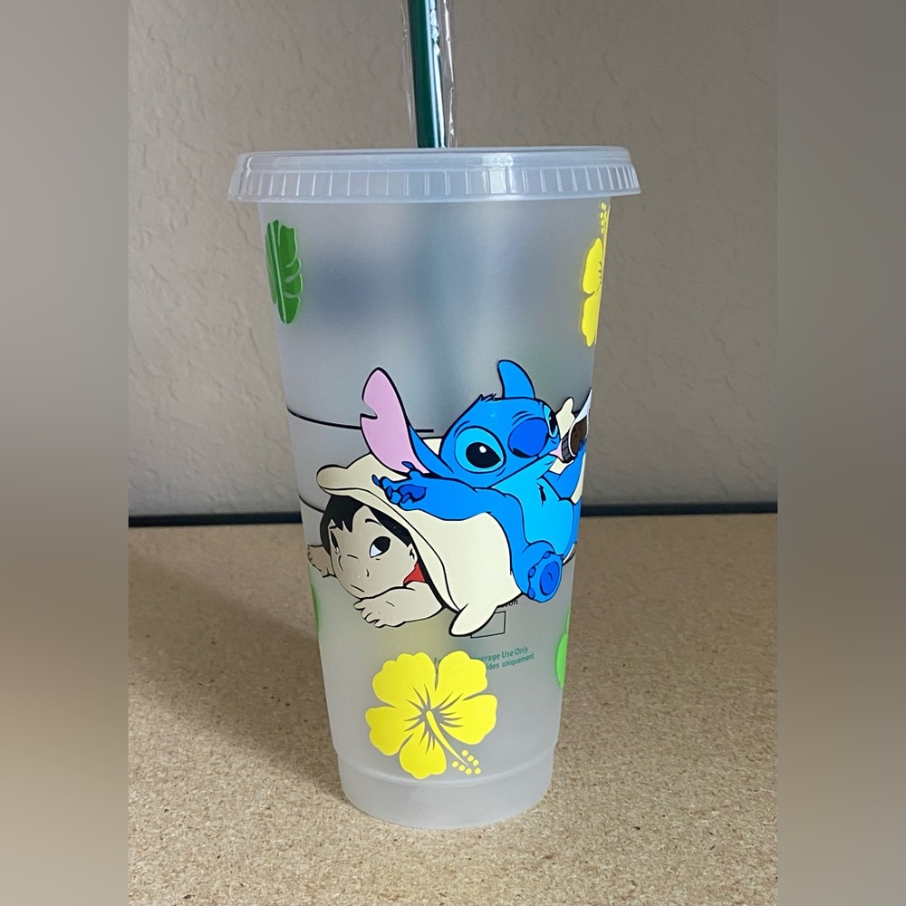 Lilo & Stitch Venti Starbucks Cup. 🌺
